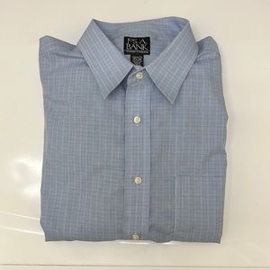 Jos A Banks Travelers tailored fit, 17 1/2–34 100% cotton blue plaid men’s shirt
